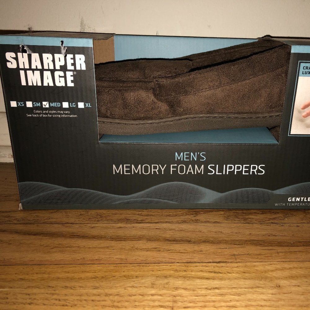 NEW Sharper Image Men's Memory Foam Slippers Sz 8/9